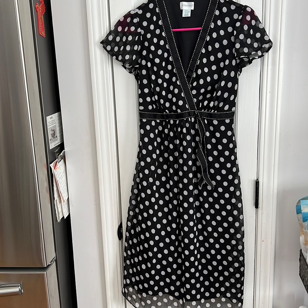 Motherhood EUC dress Sz S. Great for summer sheer lined